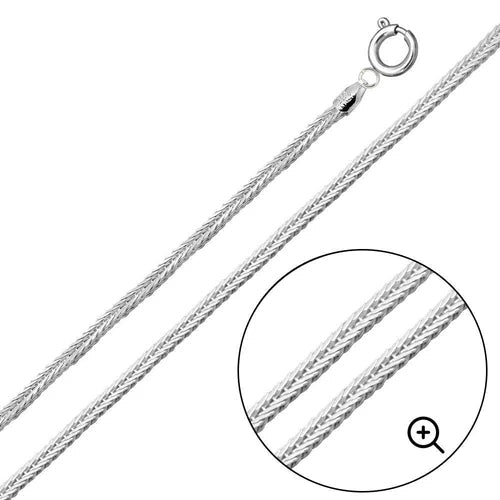 JR818