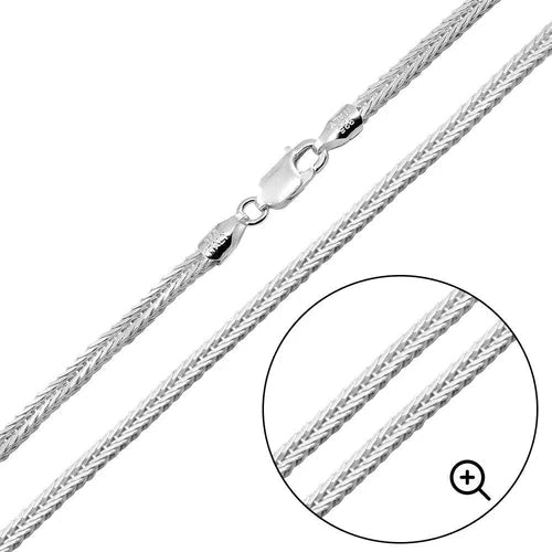 JR818