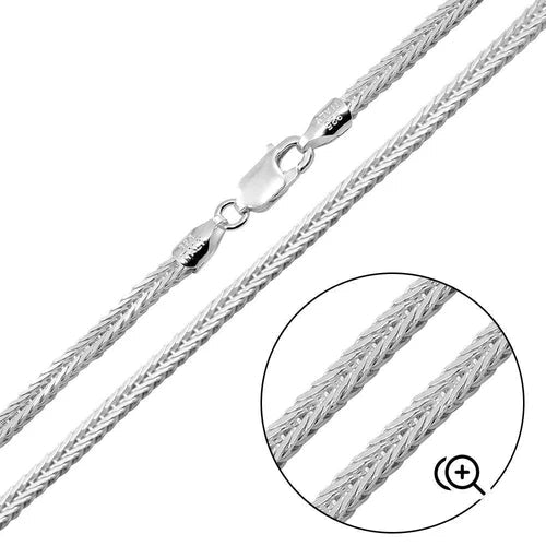JR818