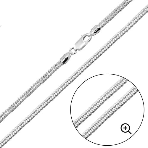 JR818